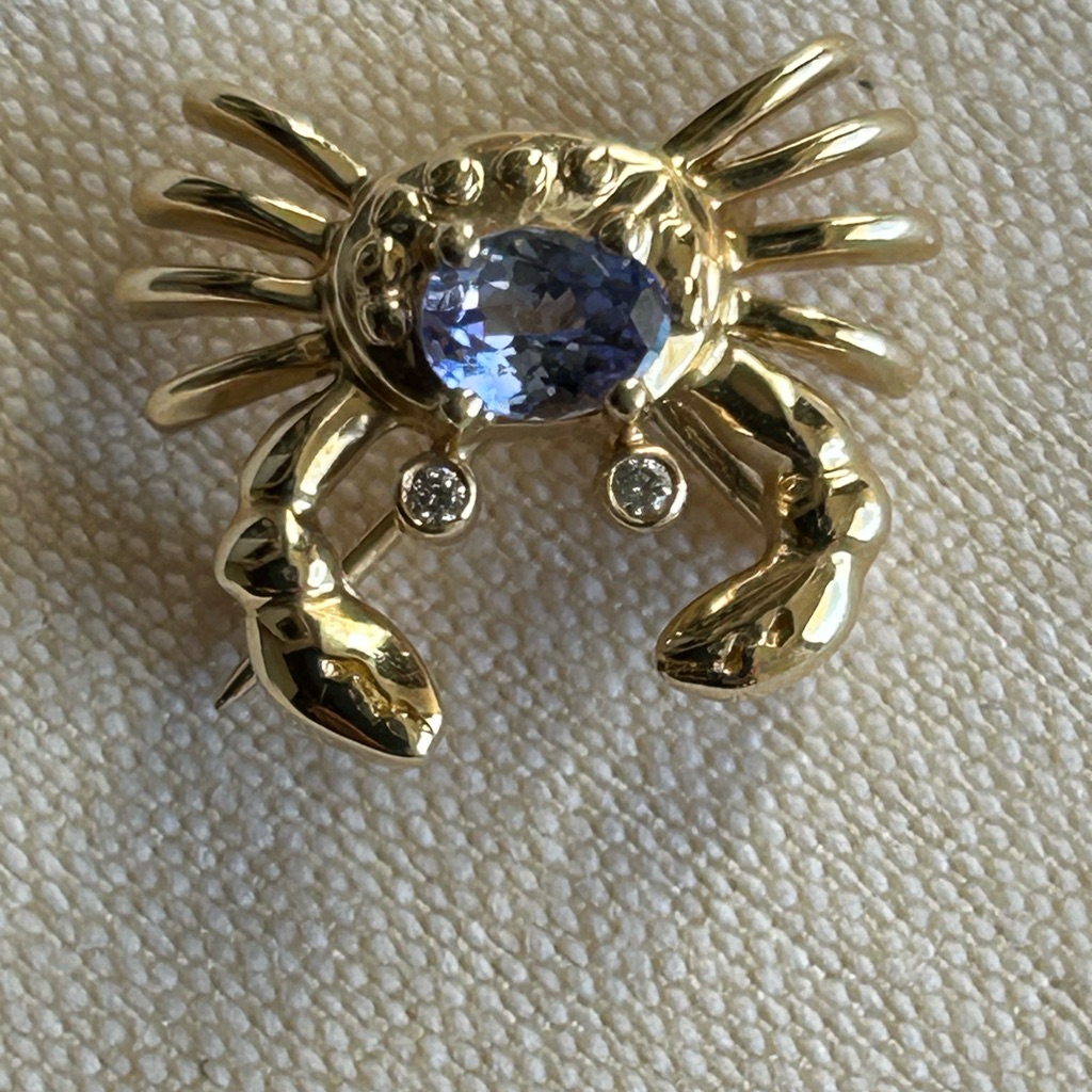 Retired 14k Crab Pin With Tanzanite Stone 255$